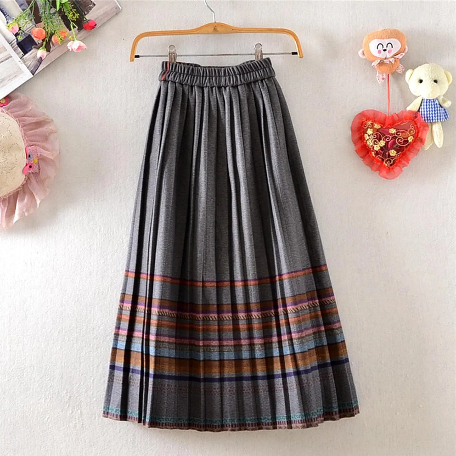 Plaid Skirt for Women's Vintage High Waist Wool Blend A-Line Skirts Trendy Elastic Waist Ruffle Long Maxi Skirt