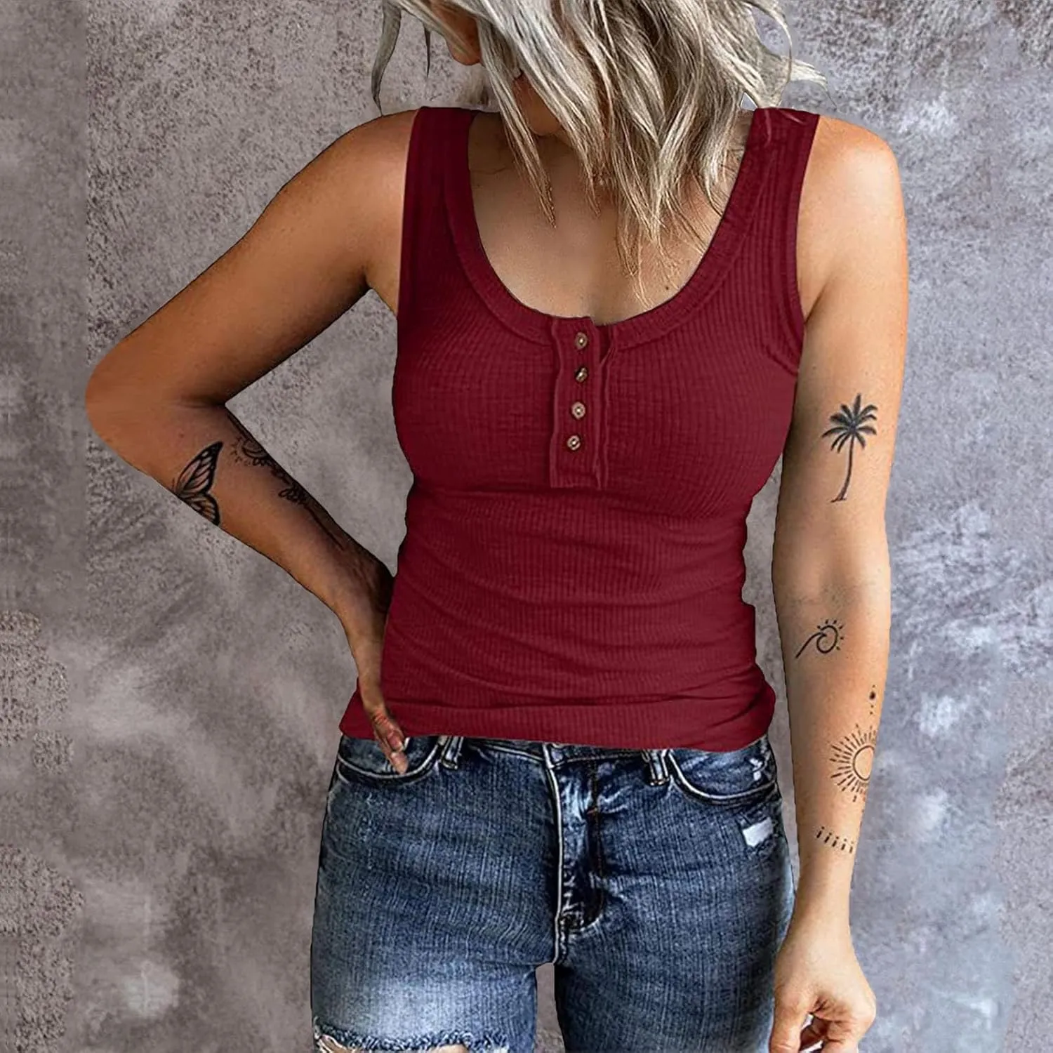 Tank Tops for Women 2025 Summer Casual Ribbed Sleeveless Basic Cami Top Slim Henley Button Down Blouses Beach