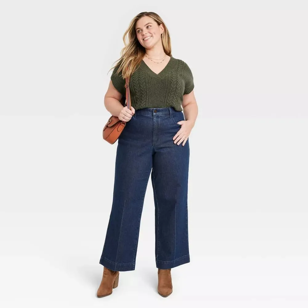 Universal Thread Women's High-Rise Wide Leg Jeans -