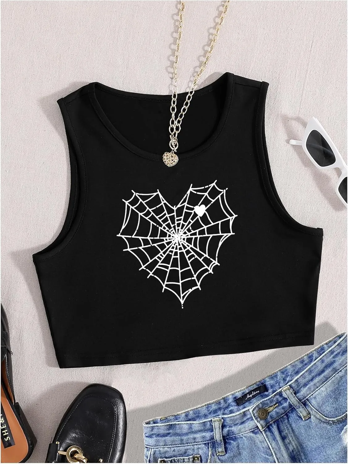 Verdusa Women's Goth Casual Round Neck Tank Tops Sleeveless Crop Top Vest